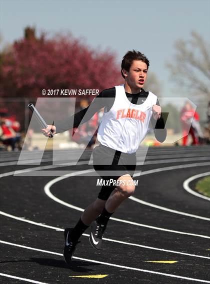 Thumbnail 3 in Yuma Invitational Track Meet photogallery.