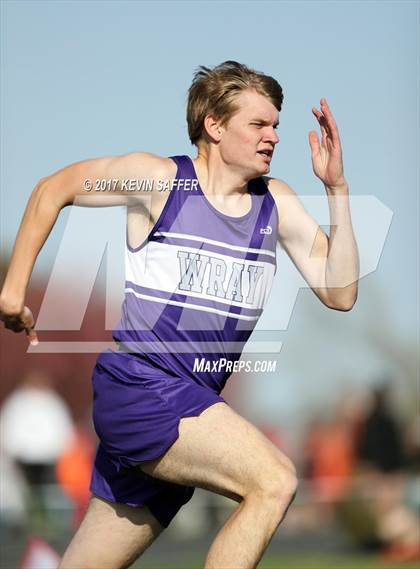 Thumbnail 1 in Yuma Invitational Track Meet photogallery.
