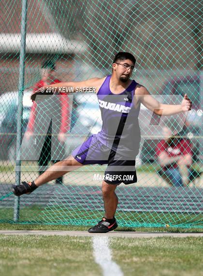 Thumbnail 2 in Yuma Invitational Track Meet photogallery.