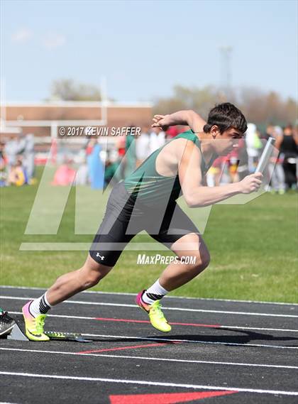 Thumbnail 3 in Yuma Invitational Track Meet photogallery.