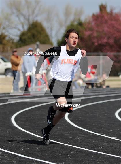 Thumbnail 2 in Yuma Invitational Track Meet photogallery.