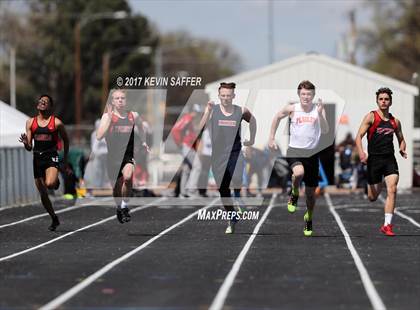 Thumbnail 3 in Yuma Invitational Track Meet photogallery.