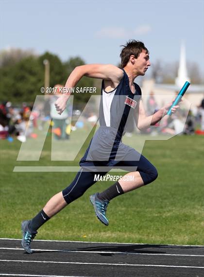 Thumbnail 2 in Yuma Invitational Track Meet photogallery.