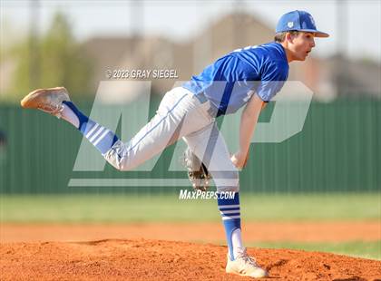 Thumbnail 1 in Deer Creek @ Putnam City North photogallery.