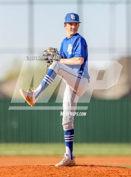 Thumbnail 1 in Deer Creek @ Putnam City North photogallery.