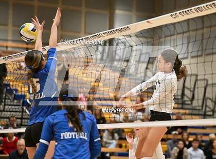 Thumbnail 1 in Foothill vs Palos Verdes (CIF Division 1 Final) photogallery.