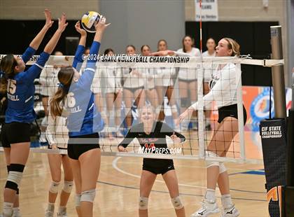 Thumbnail 2 in Foothill vs Palos Verdes (CIF Division 1 Final) photogallery.