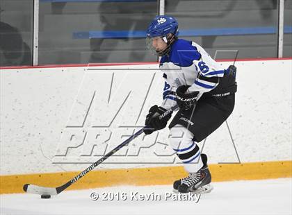 Thumbnail 2 in Stamford/Westhill vs. Hall/Southington (CIAC D3 Quarterfinal) photogallery.