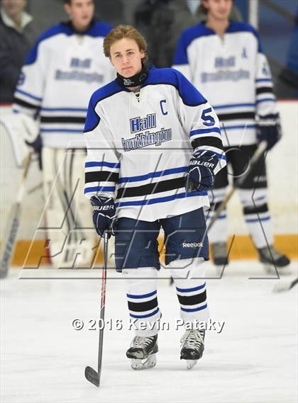 Thumbnail 2 in Stamford/Westhill vs. Hall/Southington (CIAC D3 Quarterfinal) photogallery.