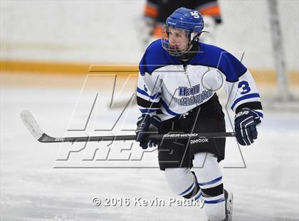 Thumbnail 1 in Stamford/Westhill vs. Hall/Southington (CIAC D3 Quarterfinal) photogallery.