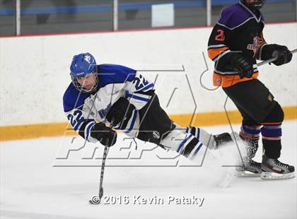 Thumbnail 3 in Stamford/Westhill vs. Hall/Southington (CIAC D3 Quarterfinal) photogallery.