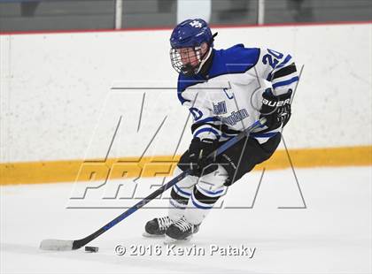 Thumbnail 2 in Stamford/Westhill vs. Hall/Southington (CIAC D3 Quarterfinal) photogallery.