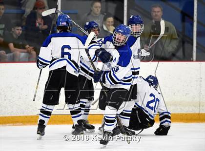 Thumbnail 2 in Stamford/Westhill vs. Hall/Southington (CIAC D3 Quarterfinal) photogallery.