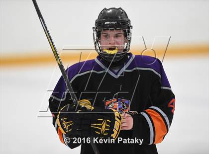 Thumbnail 1 in Stamford/Westhill vs. Hall/Southington (CIAC D3 Quarterfinal) photogallery.
