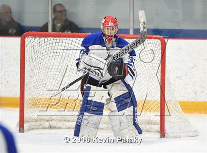 Thumbnail 3 in Stamford/Westhill vs. Hall/Southington (CIAC D3 Quarterfinal) photogallery.