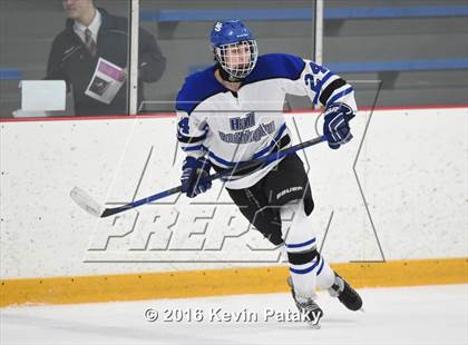 Thumbnail 2 in Stamford/Westhill vs. Hall/Southington (CIAC D3 Quarterfinal) photogallery.