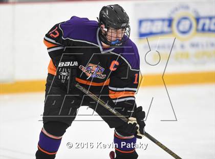 Thumbnail 2 in Stamford/Westhill vs. Hall/Southington (CIAC D3 Quarterfinal) photogallery.