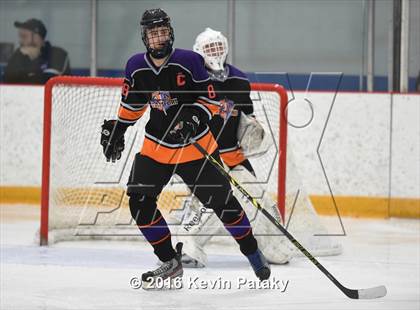Thumbnail 1 in Stamford/Westhill vs. Hall/Southington (CIAC D3 Quarterfinal) photogallery.