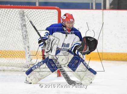 Thumbnail 2 in Stamford/Westhill vs. Hall/Southington (CIAC D3 Quarterfinal) photogallery.