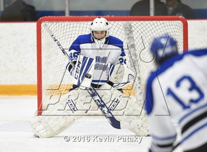 Thumbnail 1 in Stamford/Westhill vs. Hall/Southington (CIAC D3 Quarterfinal) photogallery.