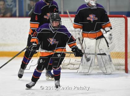 Thumbnail 3 in Stamford/Westhill vs. Hall/Southington (CIAC D3 Quarterfinal) photogallery.