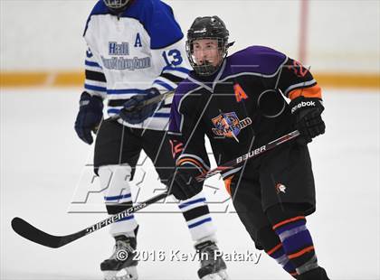 Thumbnail 3 in Stamford/Westhill vs. Hall/Southington (CIAC D3 Quarterfinal) photogallery.