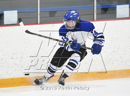 Thumbnail 1 in Stamford/Westhill vs. Hall/Southington (CIAC D3 Quarterfinal) photogallery.