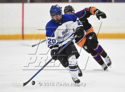 Thumbnail 3 in Stamford/Westhill vs. Hall/Southington (CIAC D3 Quarterfinal) photogallery.