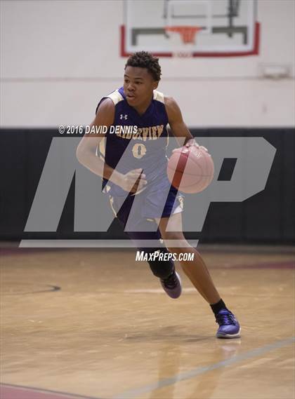 Thumbnail 2 in Liberty vs. Ridgeview photogallery.