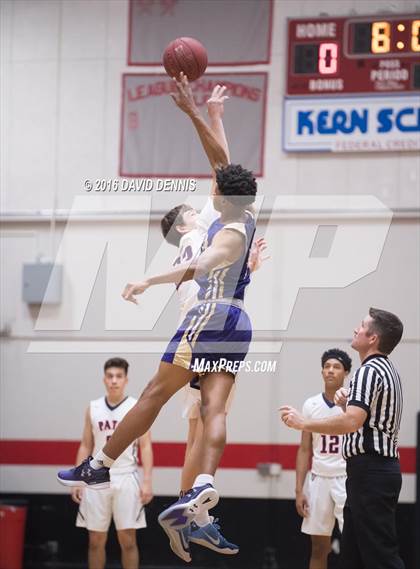 Thumbnail 3 in Liberty vs. Ridgeview photogallery.