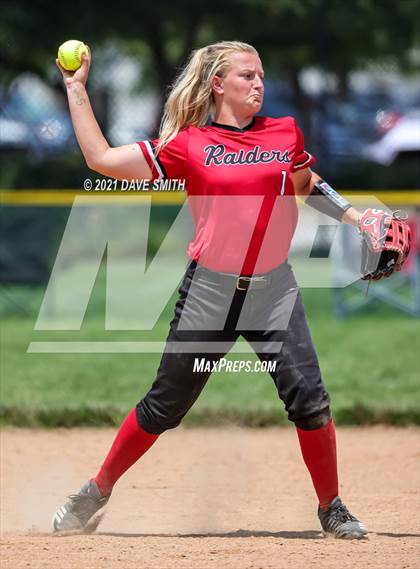 Thumbnail 1 in Muscatine vs Williamsburg (Rick Doran Classic) photogallery.