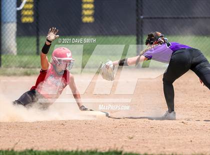 Thumbnail 1 in Muscatine vs Williamsburg (Rick Doran Classic) photogallery.