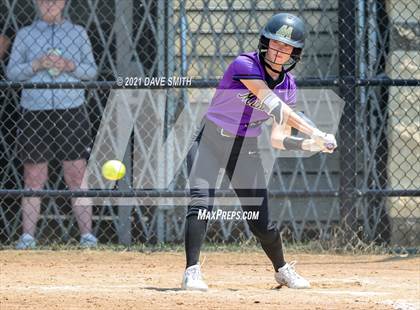Thumbnail 3 in Muscatine vs Williamsburg (Rick Doran Classic) photogallery.
