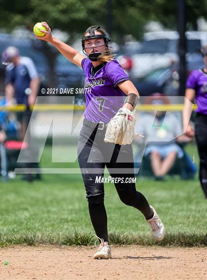 Thumbnail 2 in Muscatine vs Williamsburg (Rick Doran Classic) photogallery.