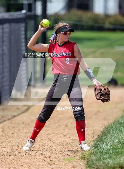 Thumbnail 3 in Muscatine vs Williamsburg (Rick Doran Classic) photogallery.