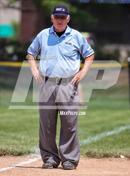 Thumbnail 1 in Muscatine vs Williamsburg (Rick Doran Classic) photogallery.