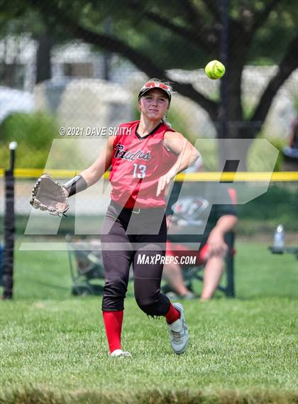 Thumbnail 2 in Muscatine vs Williamsburg (Rick Doran Classic) photogallery.