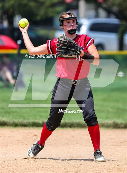 Thumbnail 2 in Muscatine vs Williamsburg (Rick Doran Classic) photogallery.