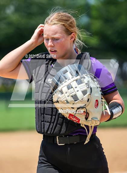 Thumbnail 1 in Muscatine vs Williamsburg (Rick Doran Classic) photogallery.