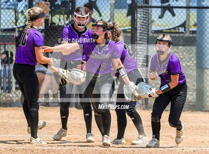Thumbnail 3 in Muscatine vs Williamsburg (Rick Doran Classic) photogallery.