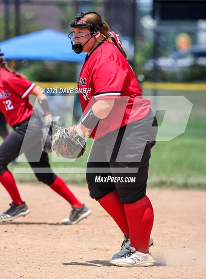 Thumbnail 3 in Muscatine vs Williamsburg (Rick Doran Classic) photogallery.