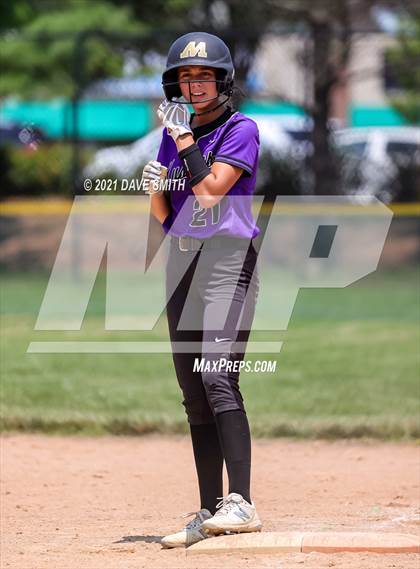 Thumbnail 2 in Muscatine vs Williamsburg (Rick Doran Classic) photogallery.