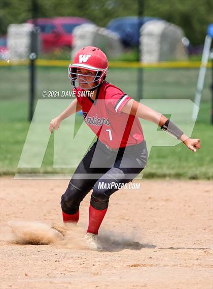 Thumbnail 1 in Muscatine vs Williamsburg (Rick Doran Classic) photogallery.