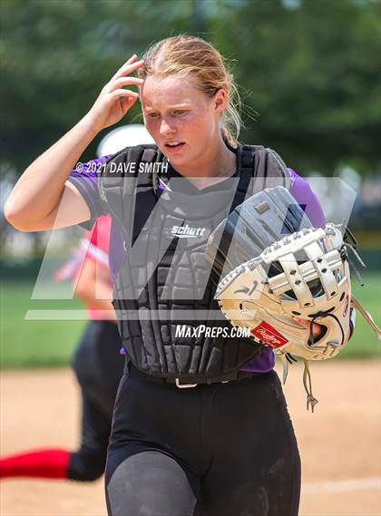 Thumbnail 3 in Muscatine vs Williamsburg (Rick Doran Classic) photogallery.