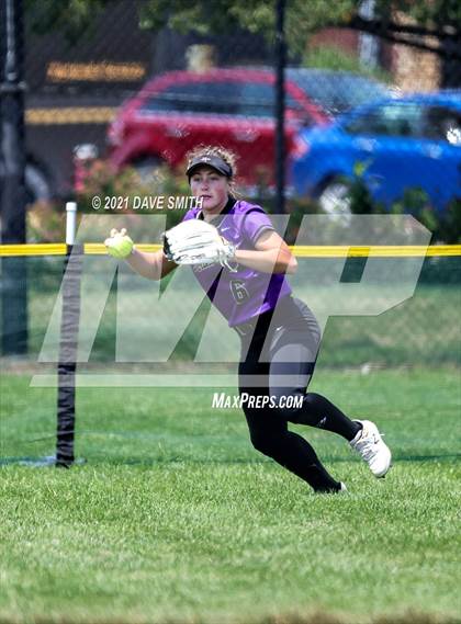 Thumbnail 1 in Muscatine vs Williamsburg (Rick Doran Classic) photogallery.