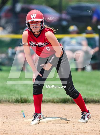 Thumbnail 1 in Muscatine vs Williamsburg (Rick Doran Classic) photogallery.