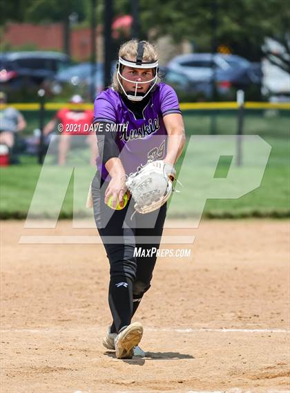 Thumbnail 1 in Muscatine vs Williamsburg (Rick Doran Classic) photogallery.