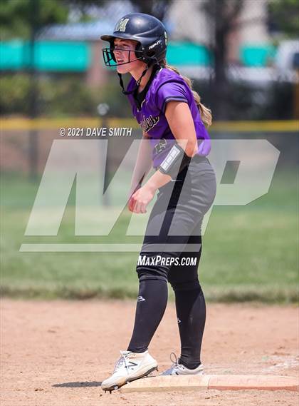 Thumbnail 2 in Muscatine vs Williamsburg (Rick Doran Classic) photogallery.