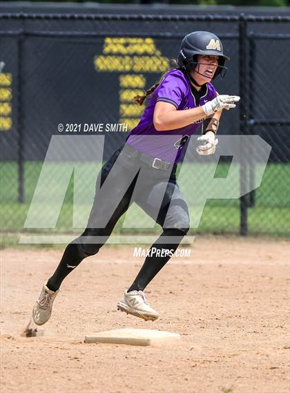 Thumbnail 3 in Muscatine vs Williamsburg (Rick Doran Classic) photogallery.