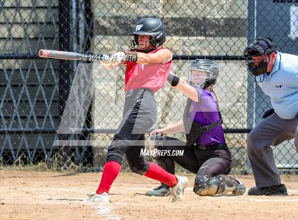 Thumbnail 3 in Muscatine vs Williamsburg (Rick Doran Classic) photogallery.